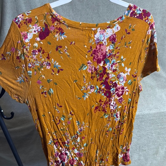 Floral Mustard Top - Picture 2 of 3